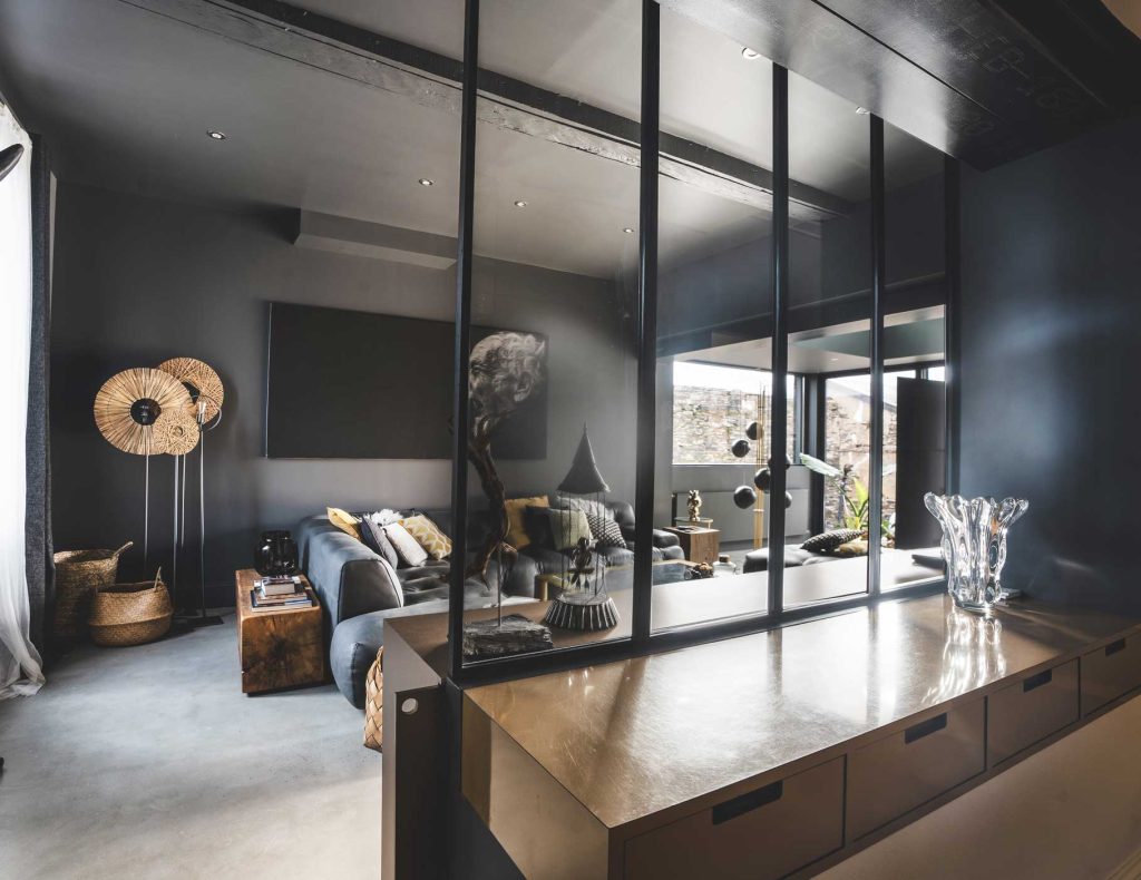 salon sur mesure avec verrière