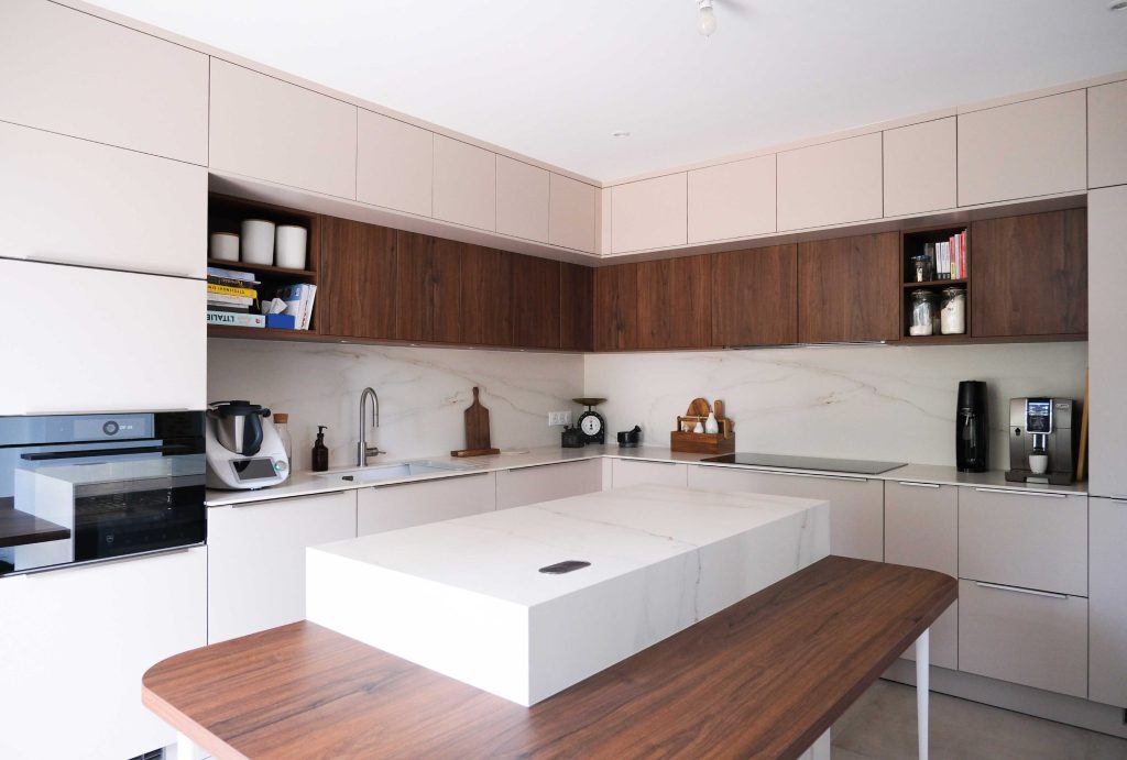 Cuisine en L avec ilôt